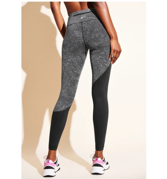 lululemon cloudscape wrap review